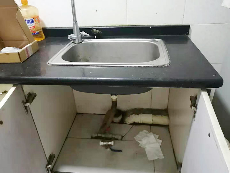 廚房水管漏水維修上門服務(wù)，找到漏點后如何進行補漏