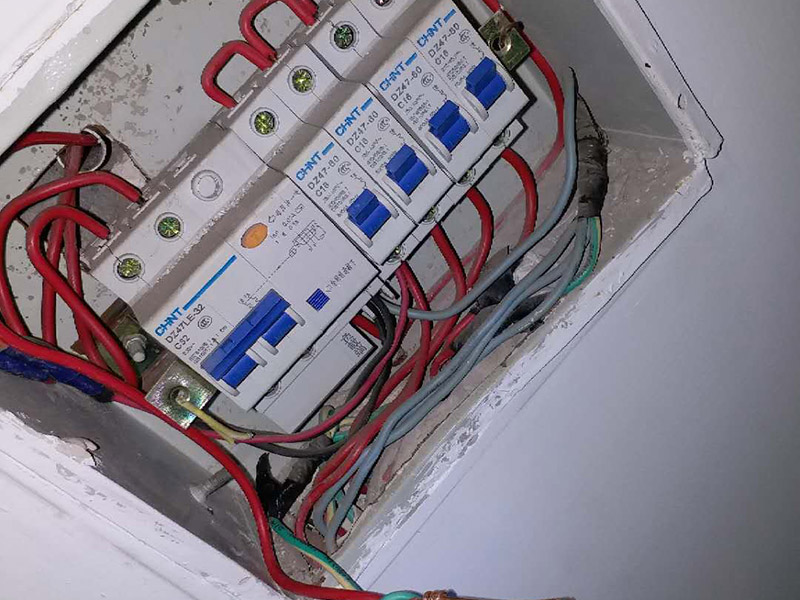 哪家婁底維修公司有專業(yè)電工，婁底電路