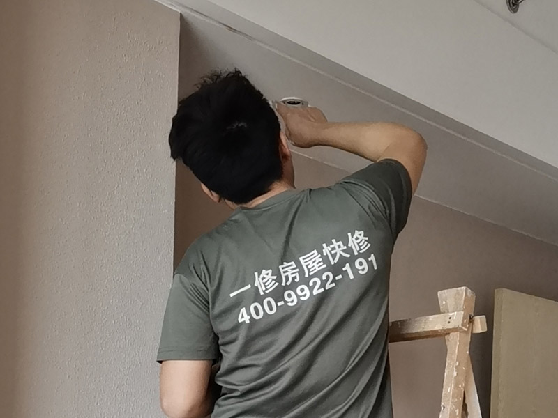 衣柜定制一般多少錢，衣柜定制費(fèi)用怎么