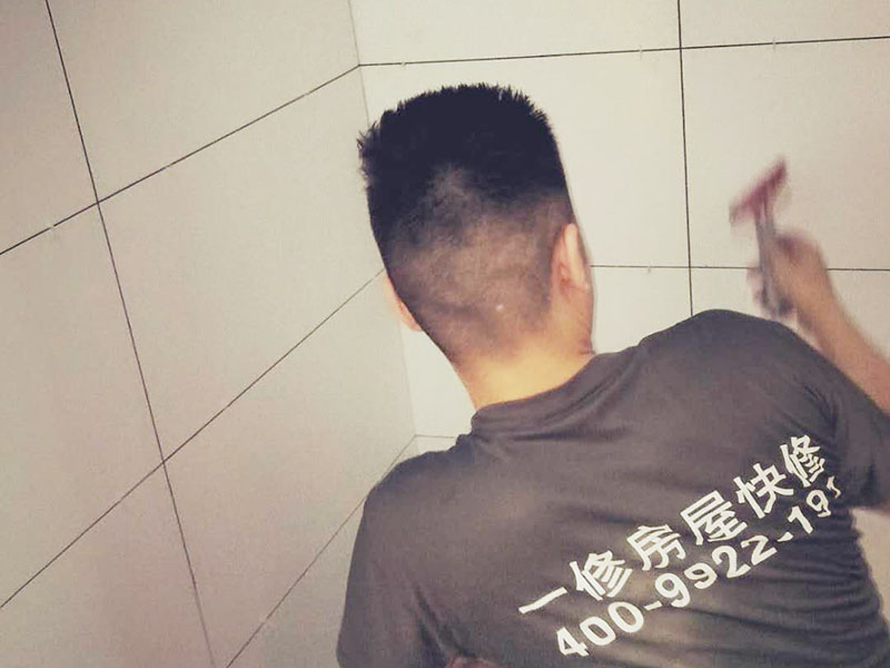 重慶老房子陽臺翻新大概費用是多少？
