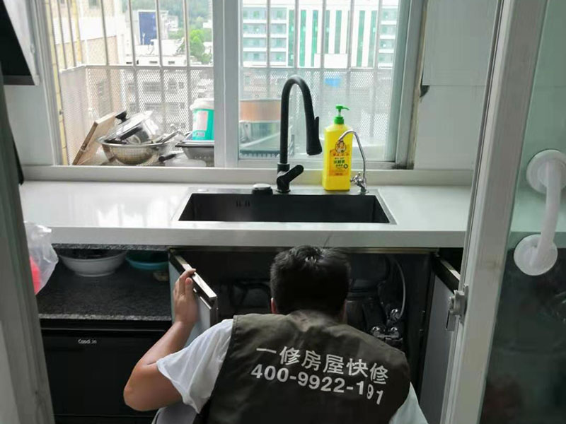 武漢老房子客廳翻新大概會花多少錢？