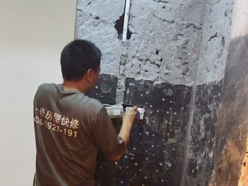 昆明室內(nèi)墻壁翻新包工包料多少錢(qián)一平