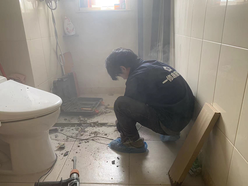 花都區(qū)地磚防水多少錢(qián)一平米？不敲瓷磚
